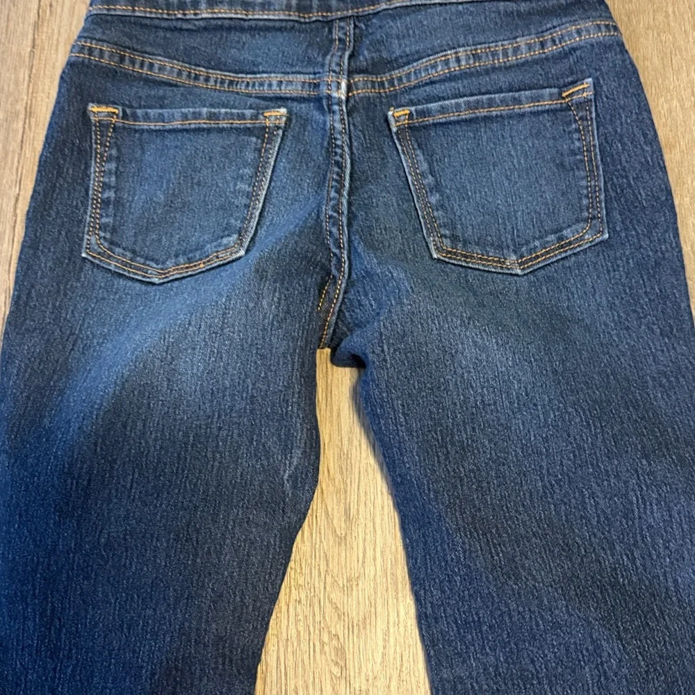 Old Navy Dark Blue Cropped Raw-Hem Jeans